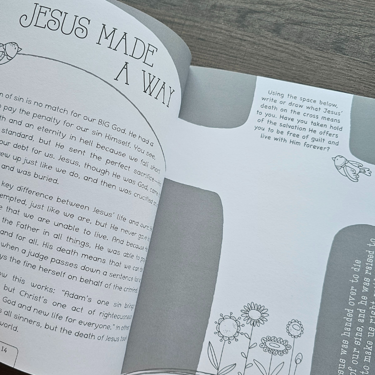 Doodle Devotions for Girls – 60 Creative Bible Reflections