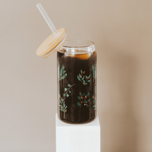 Holly Can Glass Tumbler with Lid and Straw – 17 oz.