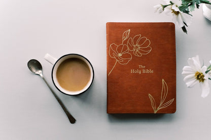 The Holy Bible: SKJV – Chestnut & Gold Floral Cover